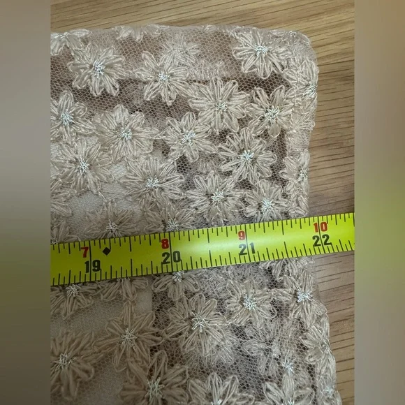 Noralee Mara Dress – Antique Daisy Champagne – Size 10 Girl - Picture 10 of 12